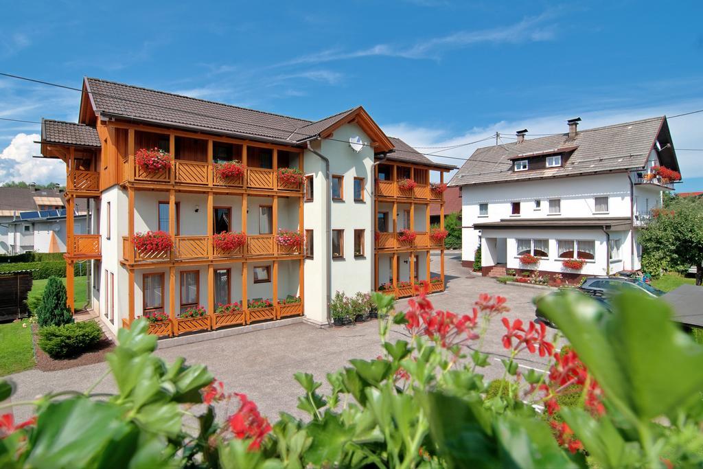 Gaestehaus Lutschounig Faak am See Exterior photo